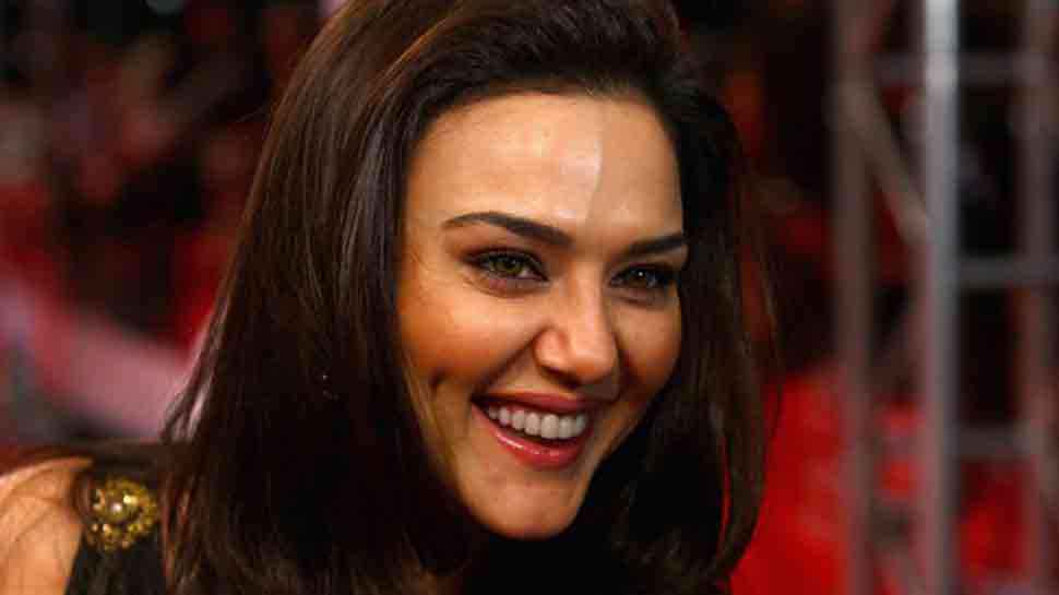 Preity Zinta shows how to sweat it out at gym — See videos