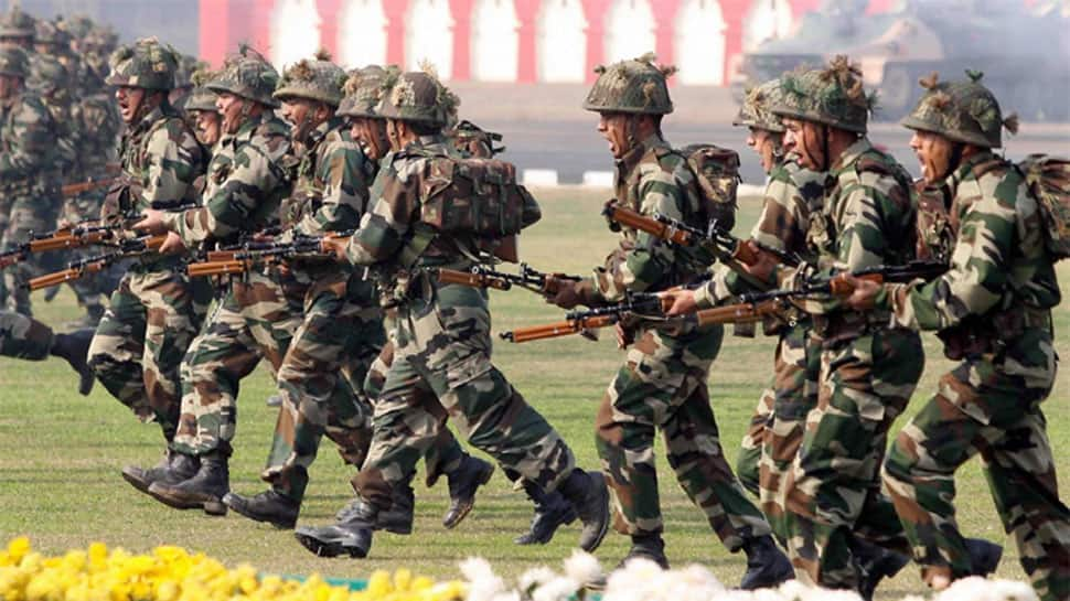 Indian Army inks MoU with Axis Bank for defence salary package | India ...