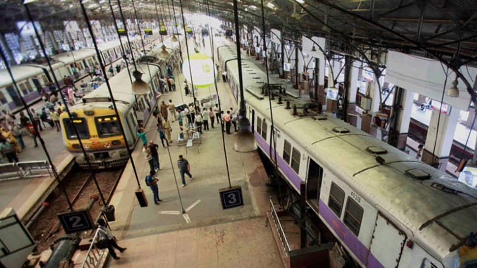 Driverless locomotive rolls down again, this time in Delhi&#039;s Anand Vihar station