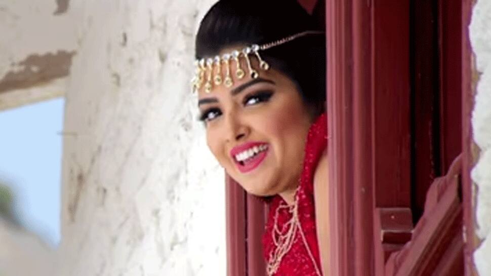 Bhojpuri siren Amrapali Dubey to perform on stage soon - Deets inside