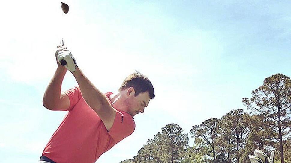 Grayson Murray battles wind to take one-stroke lead at Texas Open ...