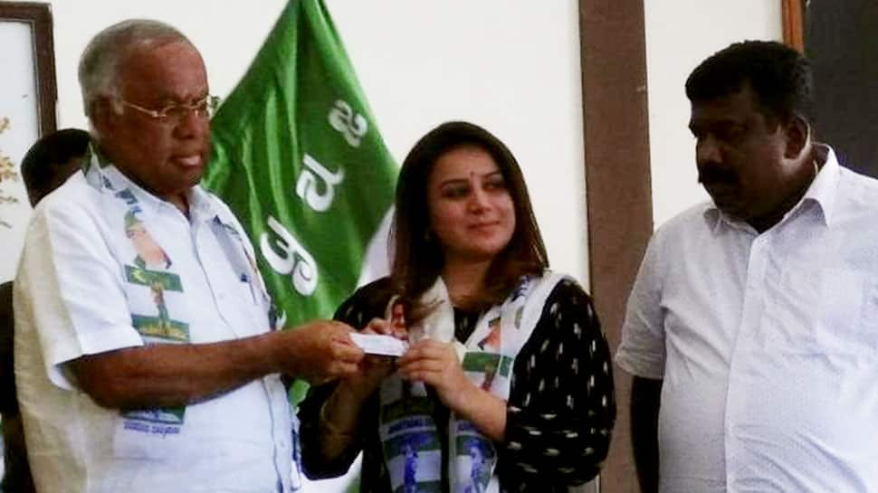 Karnataka Assembly elections 2018: Kannada actor Pooja Gandhi returns to JDS ahead of polls