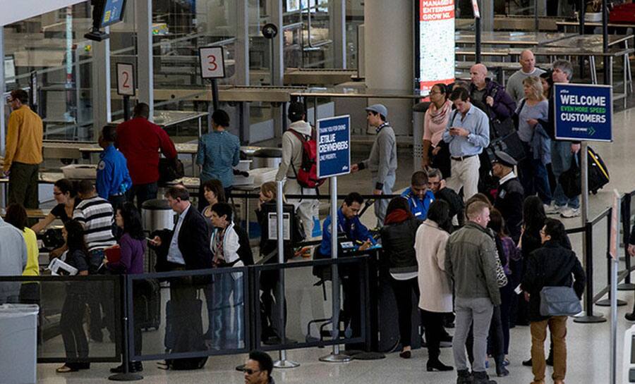 Woman fined $500 for taking an apple in carry-on baggage