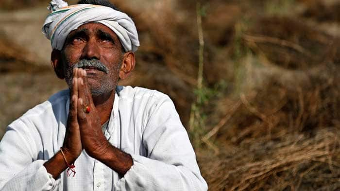 Over 5,000 Gujarat farmers battling land acquisition seek &#039;death&#039;