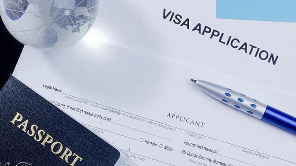 H1B approvals for Indian IT companies drop by 43 per cent between 2015-17: Report