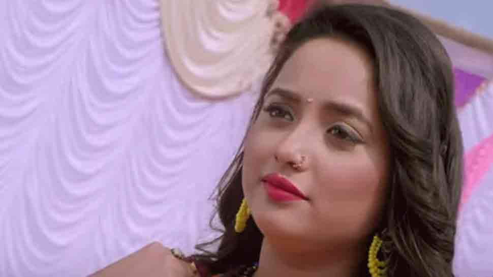 Bhojpuri siren Rani Chatterjee all set to debut as a singer