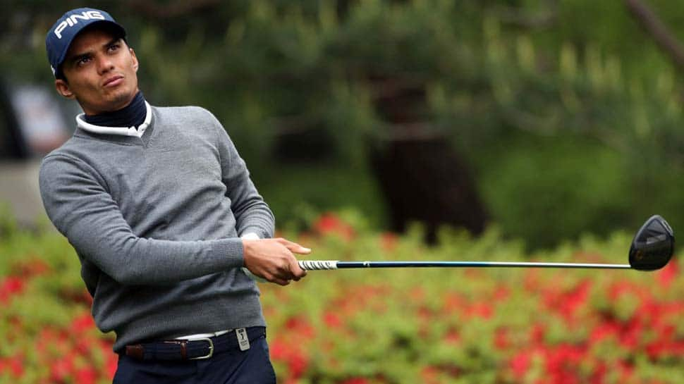 Ajeetesh Sandhu leads in Korea; Shiv Kapur fifth