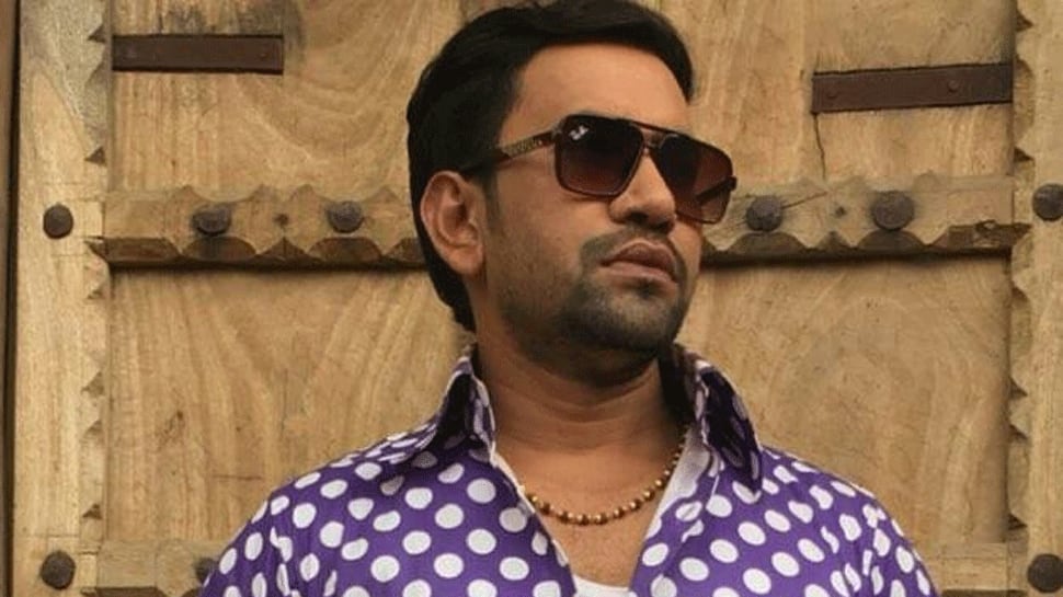 Bhojpuri Cine Awards 2018: Nirahua shares a pic from the grand event