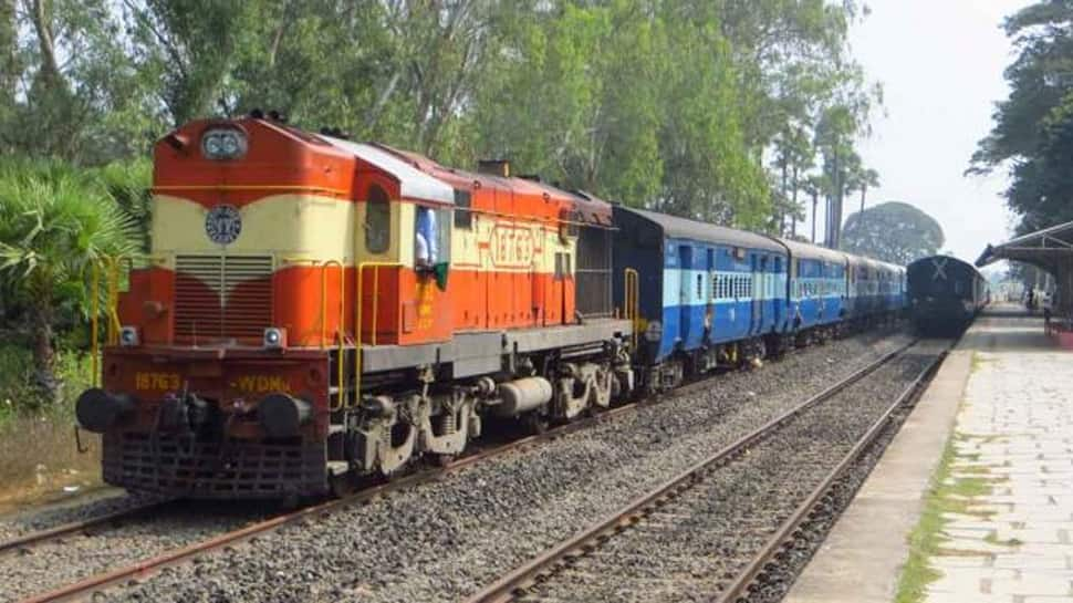 Alert loco pilot averts disaster, assistant loses life trying to out engine fire