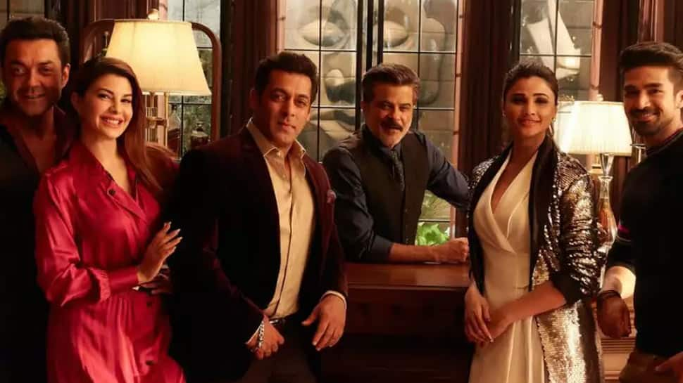 Race 3: Salman Khan, Jacqueline Fernandez, Bobby Deol leave for Jaipur to shoot song 