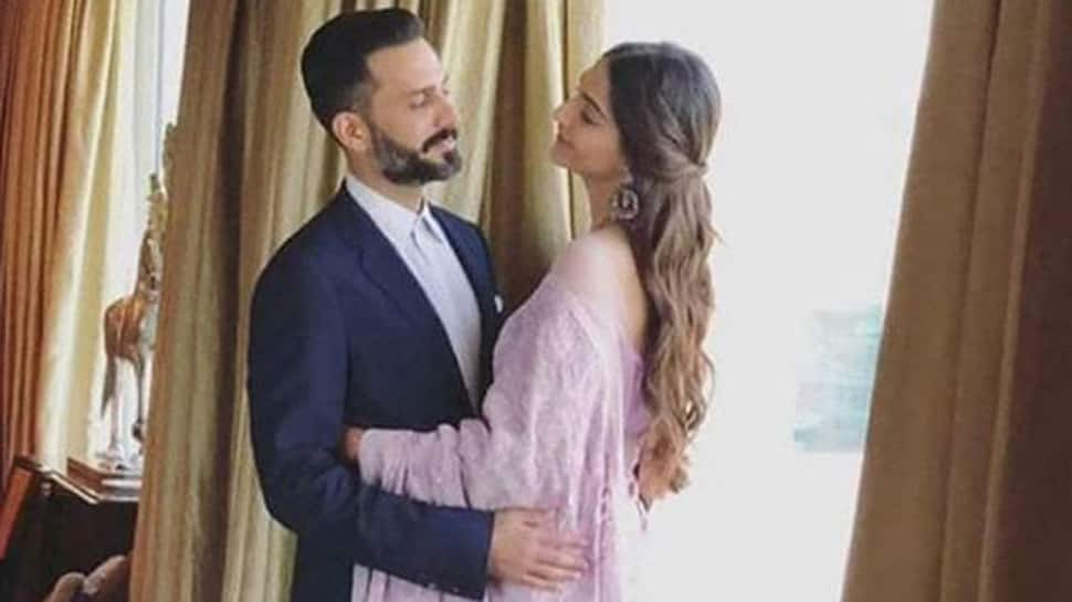 Sonam Kapoor and Anand Ahuja&#039;s in-flight video will give you major travel goals-Watch