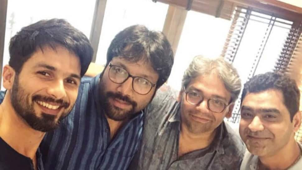 Shahid Kapoor confirms Hindi remake of Telugu blockbuster Arjun Reddy, to play Vijay Deverakonda&#039;s role