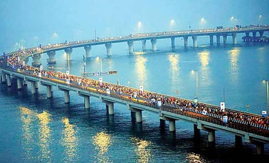 Oneway toll charge for BandraVersova sea link set at Rs 250 Economy