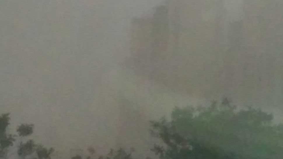 Sudden weather change in Delhi-NCR, dust storm in parts of national capital