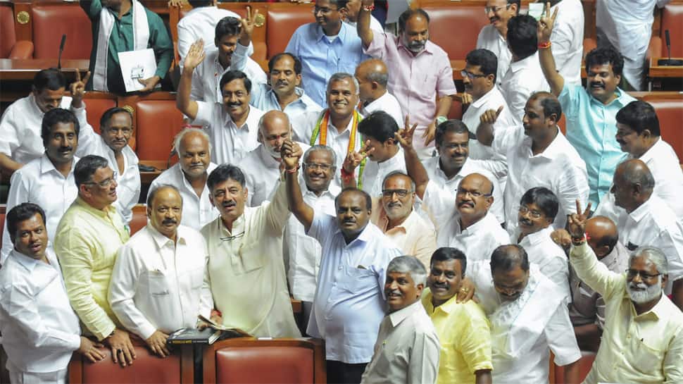 Karnataka government formation: 20 JDS, 13 Congress MLAs likely to be ministers, G Parameshwara may be Deputy CM, say sources