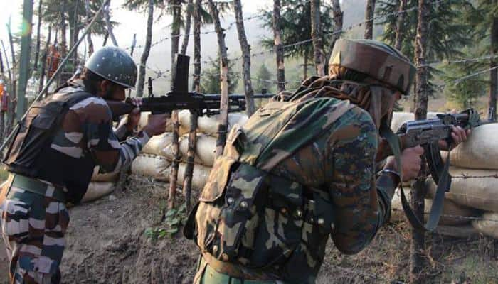 Pakistan rangers fire mortar shells on border outposts in J&amp;K&#039;s Arnia, BSF retaliates