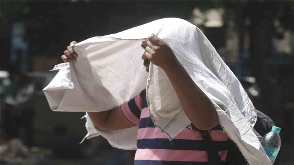 Mercury soars in Delhi, IMD warns of heatwave conditions