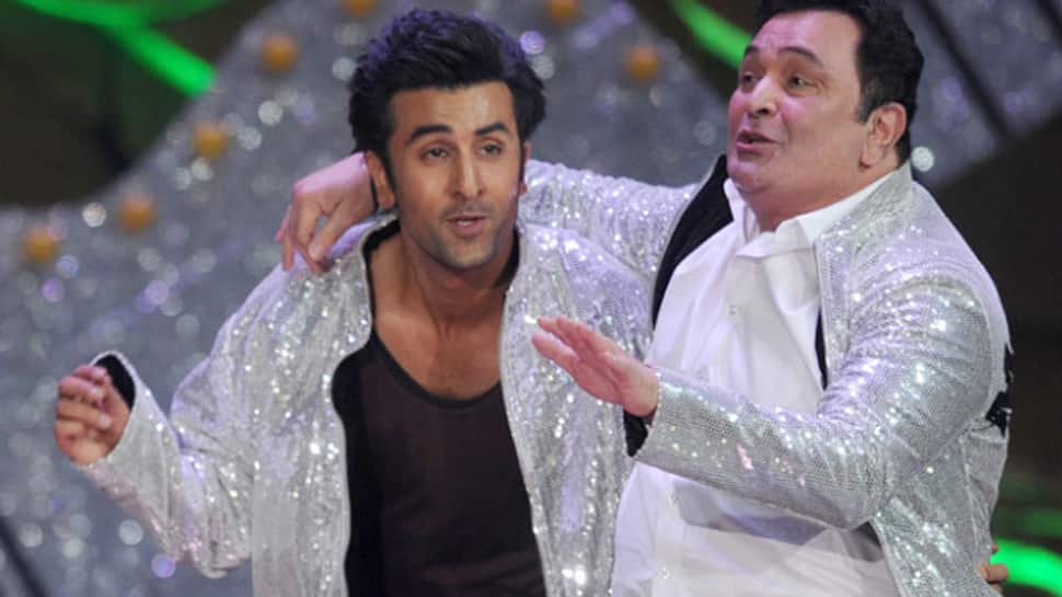 Rishi Kapoor couldn&#039;t hold back his tears after watching Ranbir Kapoor in Sanju trailer-Watch