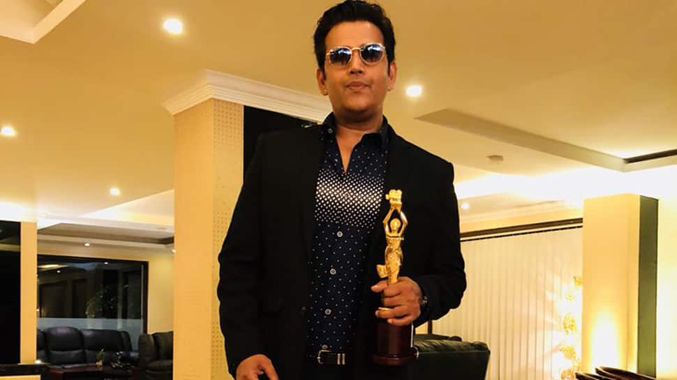 Ravi Kishan wins Best Actor award at Jharkhand International Film Festival