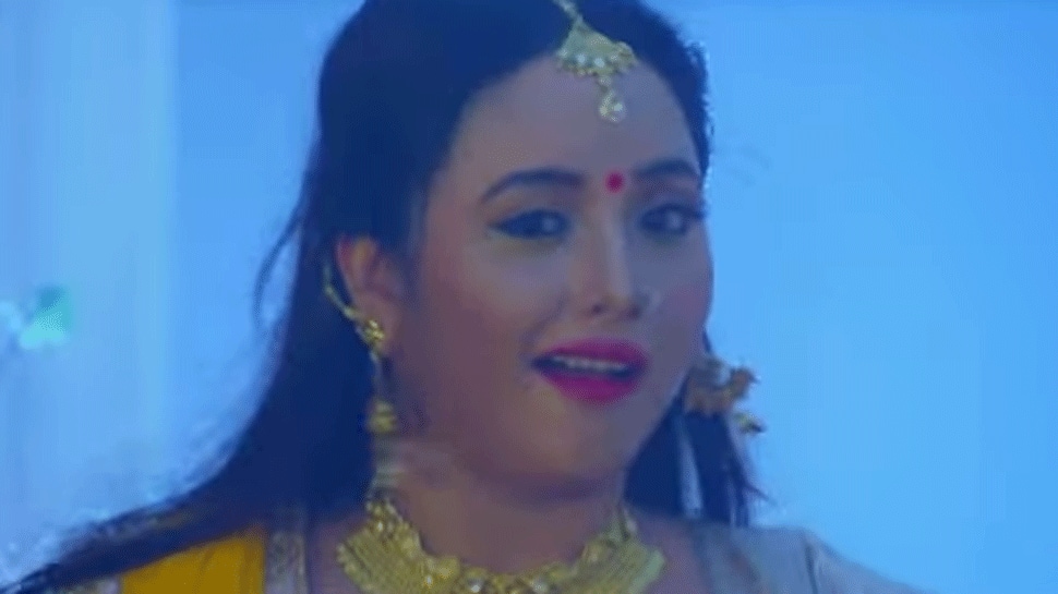 Rani Chatterjee&#039;s bindaas dance moves in latest song Aawate Palang Pe Dehiya will make your jaw drop - Watch