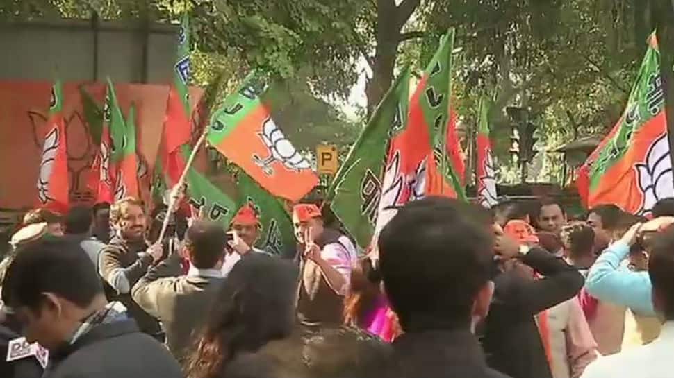 Palghar Lok Sabha bypoll results: BJP leads by over 10,000 votes against Shiv Sena