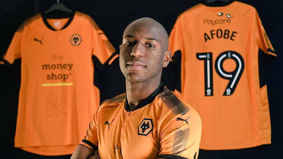 Wolves re-sign striker Afobe from Bournemouth