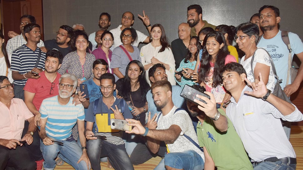 Raazi: Alia Bhatt, Vicky Kaushal and Mahesh Bhatt at screening for special kids—Pics