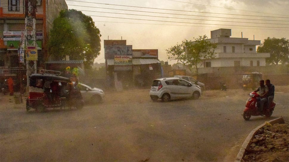 Dust storm accompanied with gusty winds &#039;very likely&#039; in parts of UP