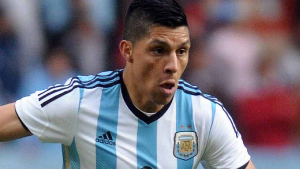 Argentina name midfielder Enzo Perez as Manuel Lanzini&#039;s replacement