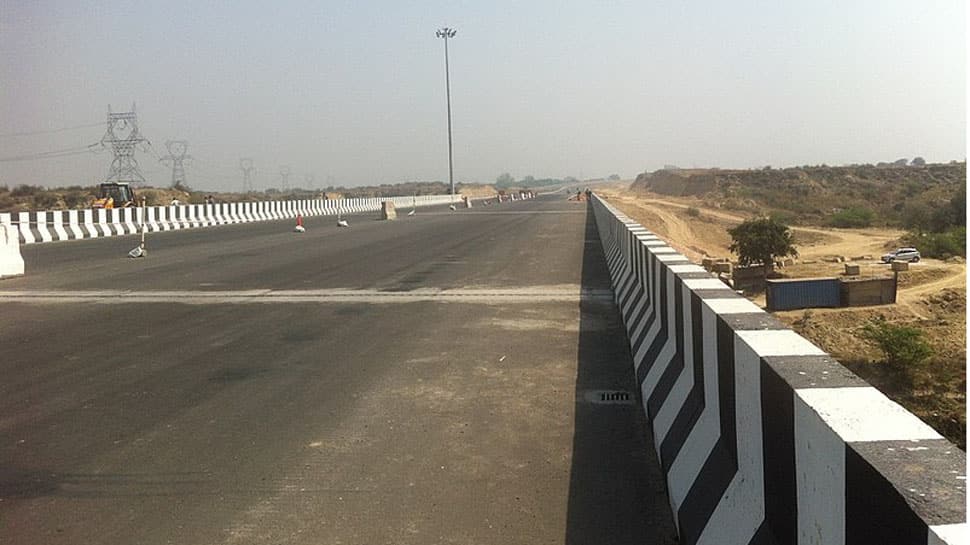 UP roadways bus crushes 6 students, teacher to death on Agra-Lucknow Expressway