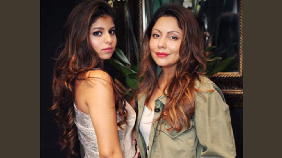 Suhana Khan and mommy Gauri Khan&#039;s stunning pics make Shah Rukh Khan all philosophical—Check