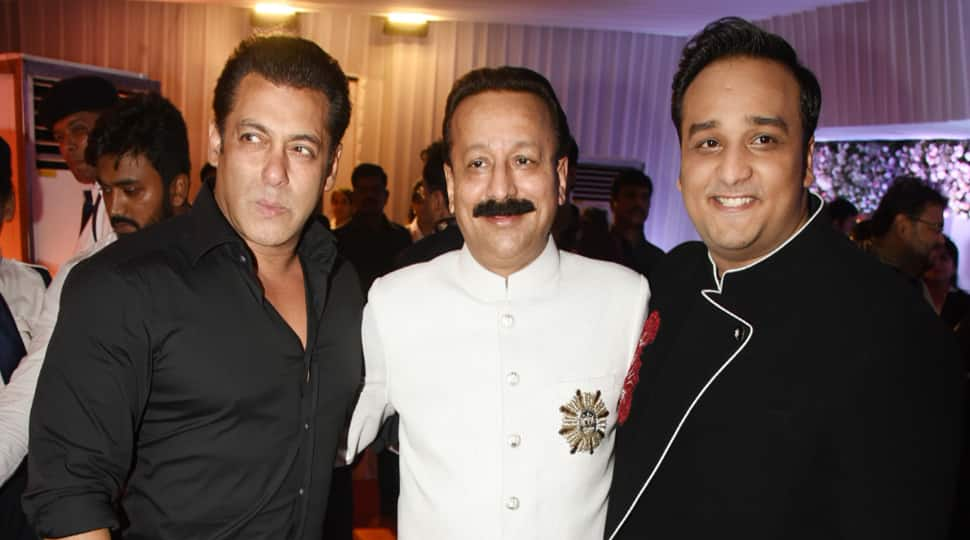 Salman Khan, Katrina Kaif and Iulia Vantur attend Baba Siddique&#039;s Iftar bash-In pics