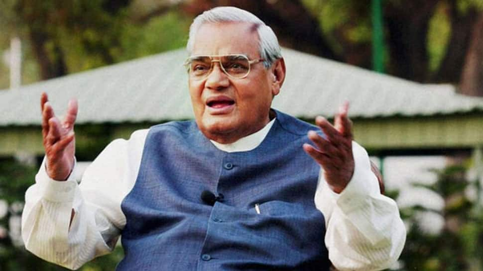 BJP workers conduct havan to pray for Atal Bihari Vajpayee&#039;s recovery