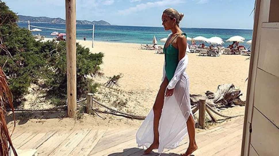 Lisa Haydon chilling in beachwear is a sight to behold—See pics