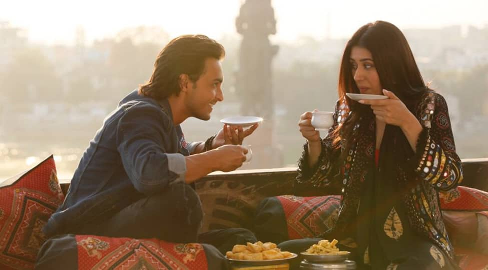 Bollywood celebs have great things to say about Aayush Sharma starrer &#039;Loveratri&#039;-See inside