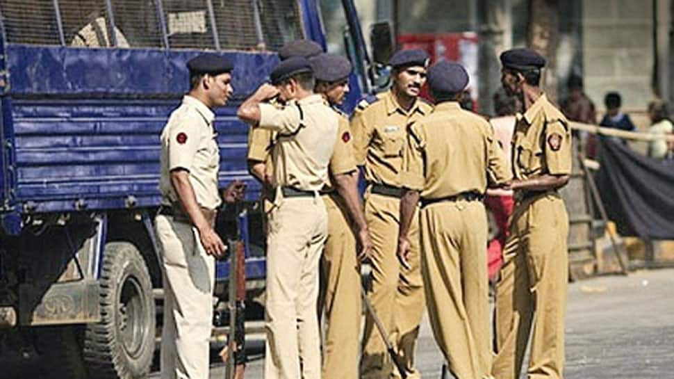 Bhopal cop tries to stop a speeding car, gets dragged, suffers critical injury