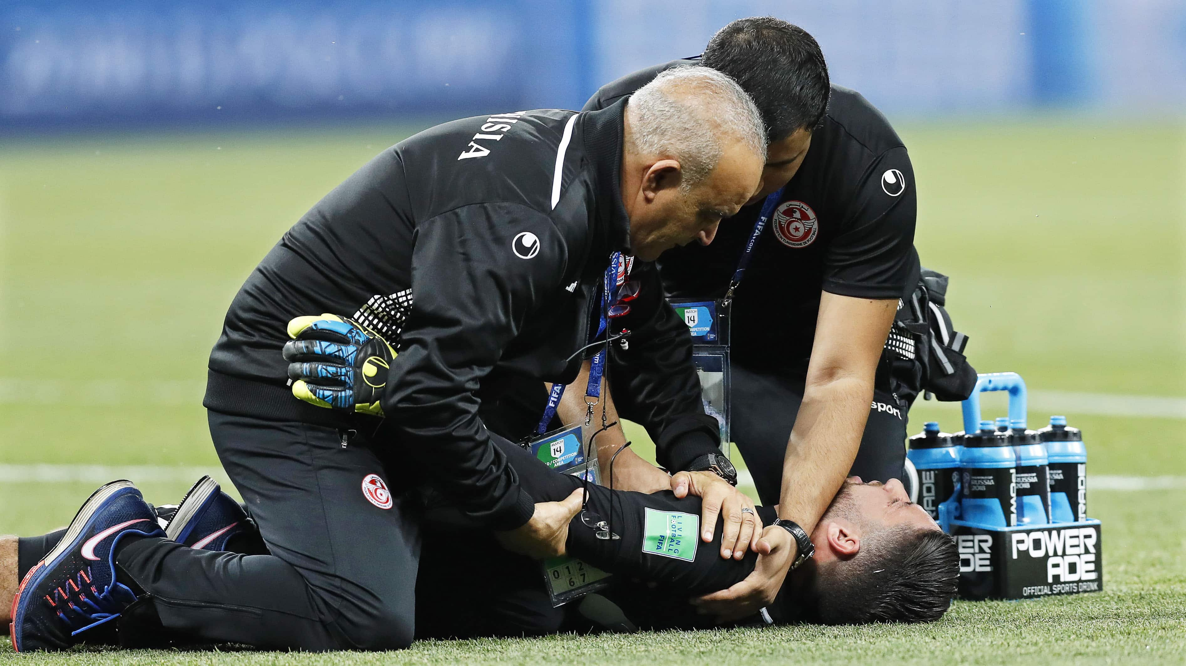 FIFA World Cup 2018: Tunisia&#039;s goalkeeper Mouez Hassen leaves World Cup after shoulder injury