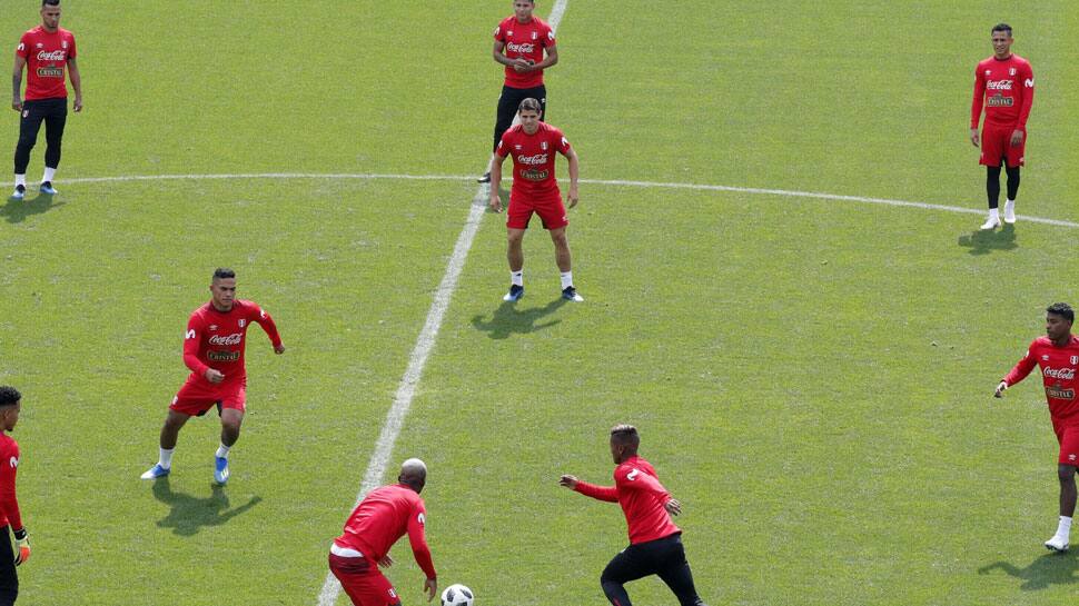 FIFA World Cup 2018: Peru&#039;s Wilder Cartagena, Luis Advincula believe win possible against France