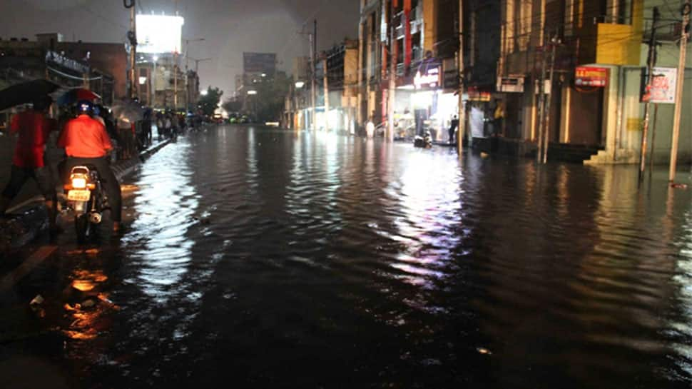 Heavy rains lash Goa, throw normal life out of gear