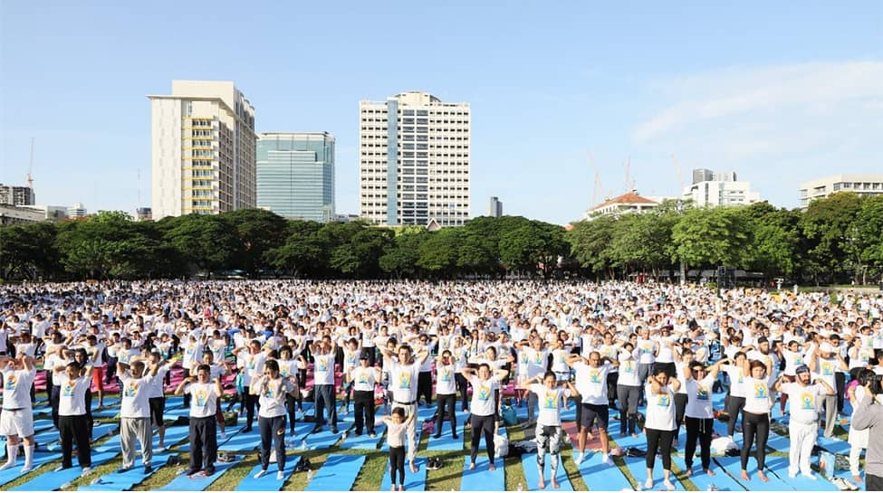 World celebrates 4th International Yoga Day