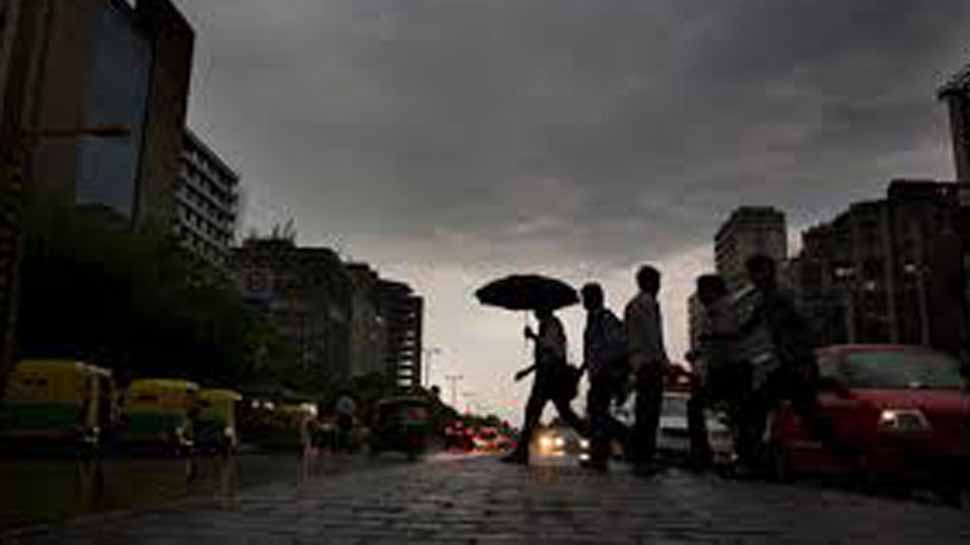 Partly cloudy Sunday in Delhi