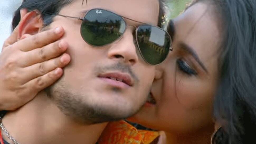  Priyanka Singh-Arvind Akela Kallu Power Tana Tan song goes viral
