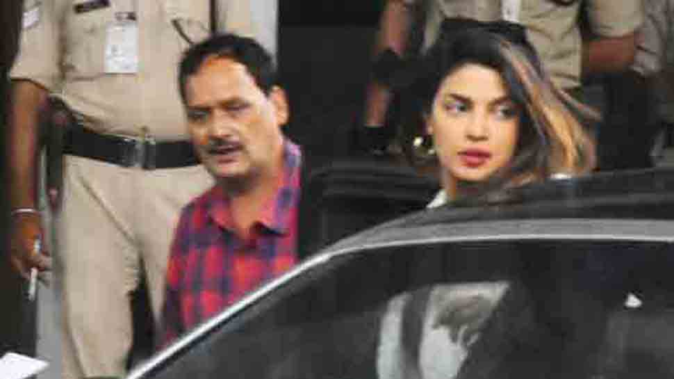 Priyanka Chopra, Nick Jonas leave for Goa; Parineeti Chopra joins too — See pics