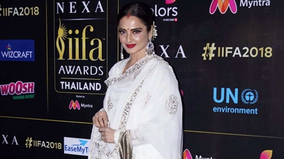 IIFA 2018: Rekha performs after 20 years, sets the stage on fire - Watch