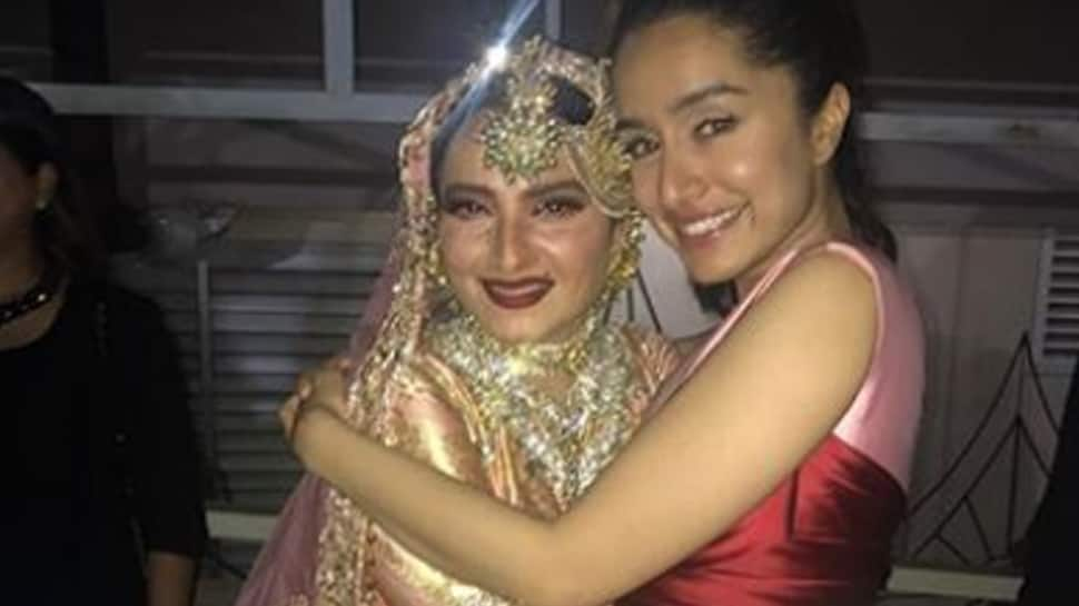 Shraddha Kapoor posts heart-warming message for Rekha after IIFA 2018 performance—Pic