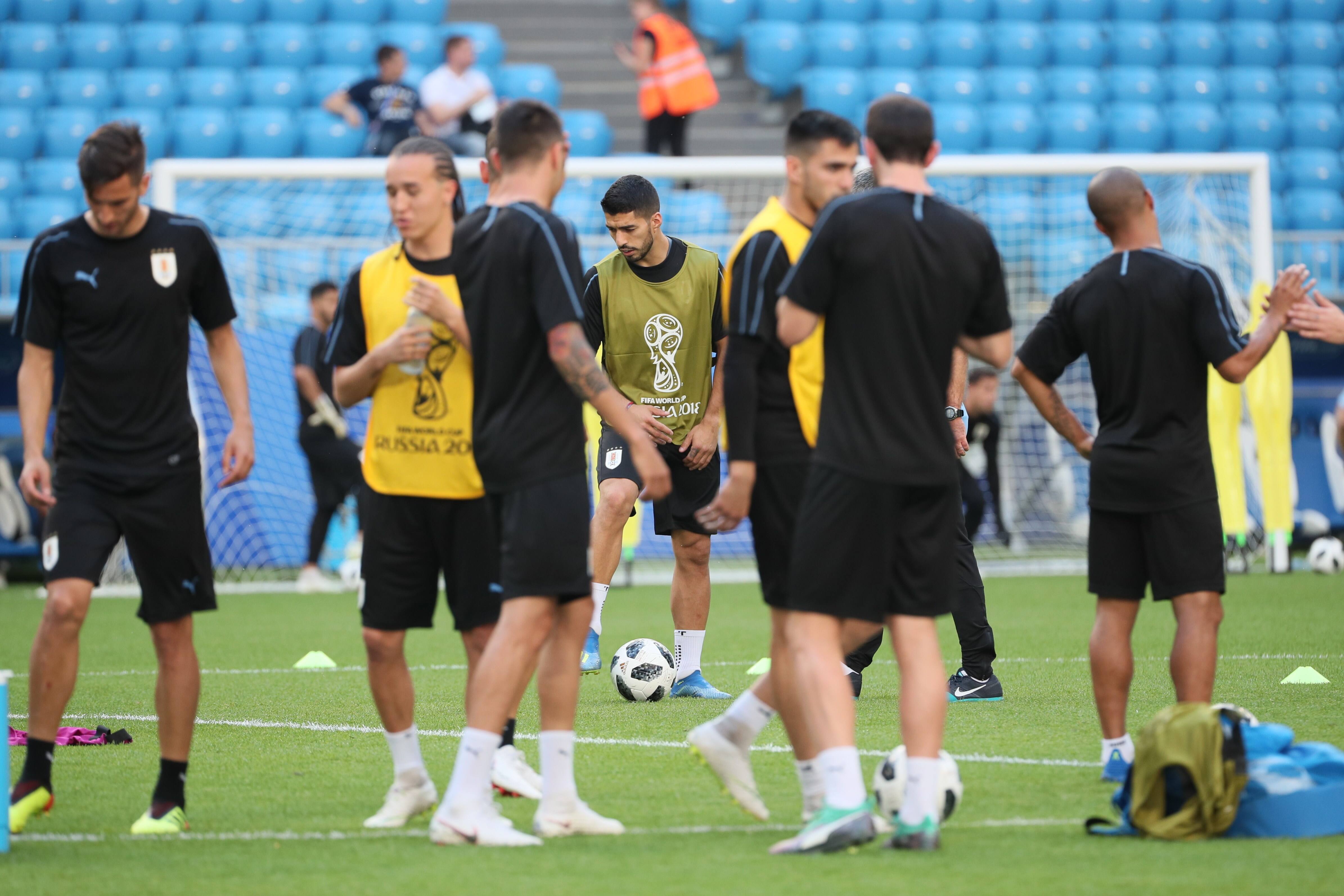 FIFA World Cup 2018: Uruguay&#039;s Jose Maria Gimenez misses training ahead of Russia clash