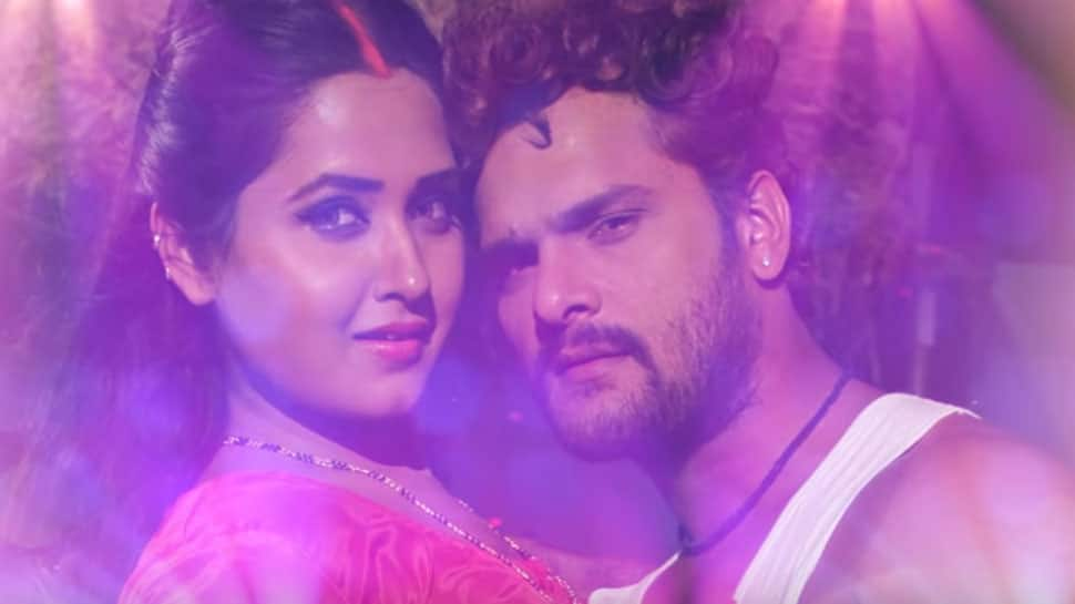 When Kajal Raghwani invited Khesari Lal Yadav for a kiss—Watch &#039;Dhukur Dhukur&#039; song 