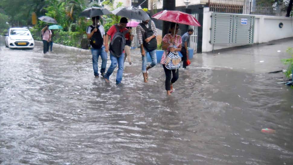  Heavy rains warning issued for Gujarat, Assam, West Bengal, Odisha; North India reels under heat wave