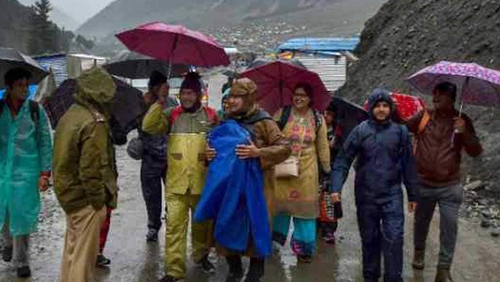 Amarnath Yatra resumes from both routes after being briefly suspended due to heavy rains