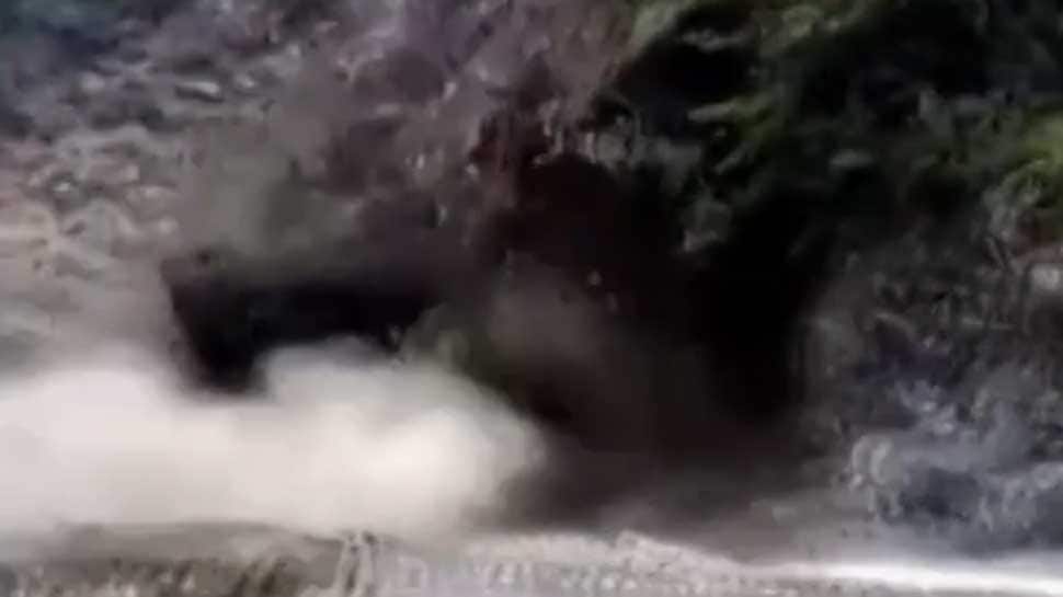 Heavy rain triggers landslide near Mussoorie&#039;s Kempty Fall - Watch